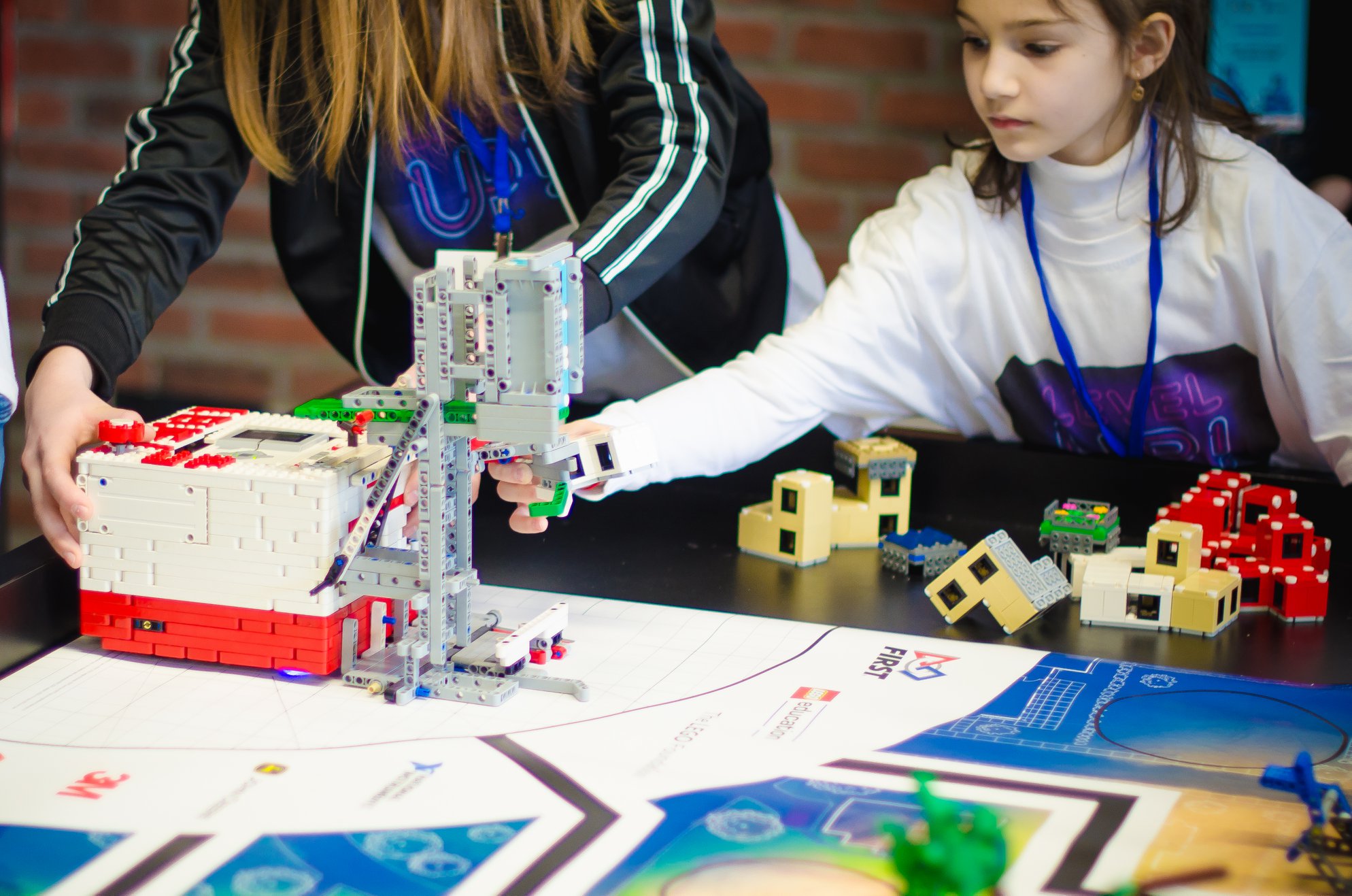 angajare roboclub artico