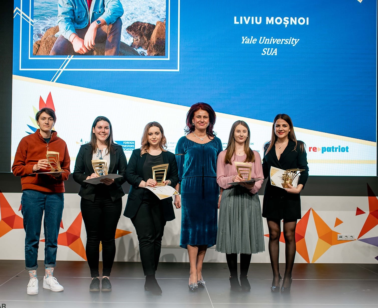 80679192 2593860380728804 1082774101568782336 o