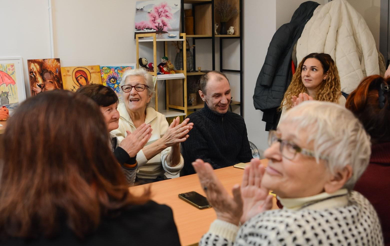 Femei in dialog