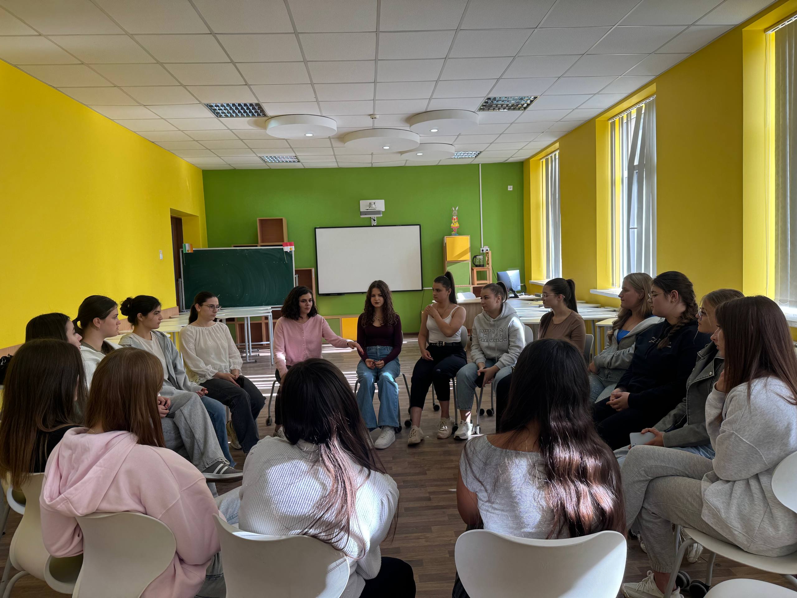 photo 2025 10 18 18 53 49