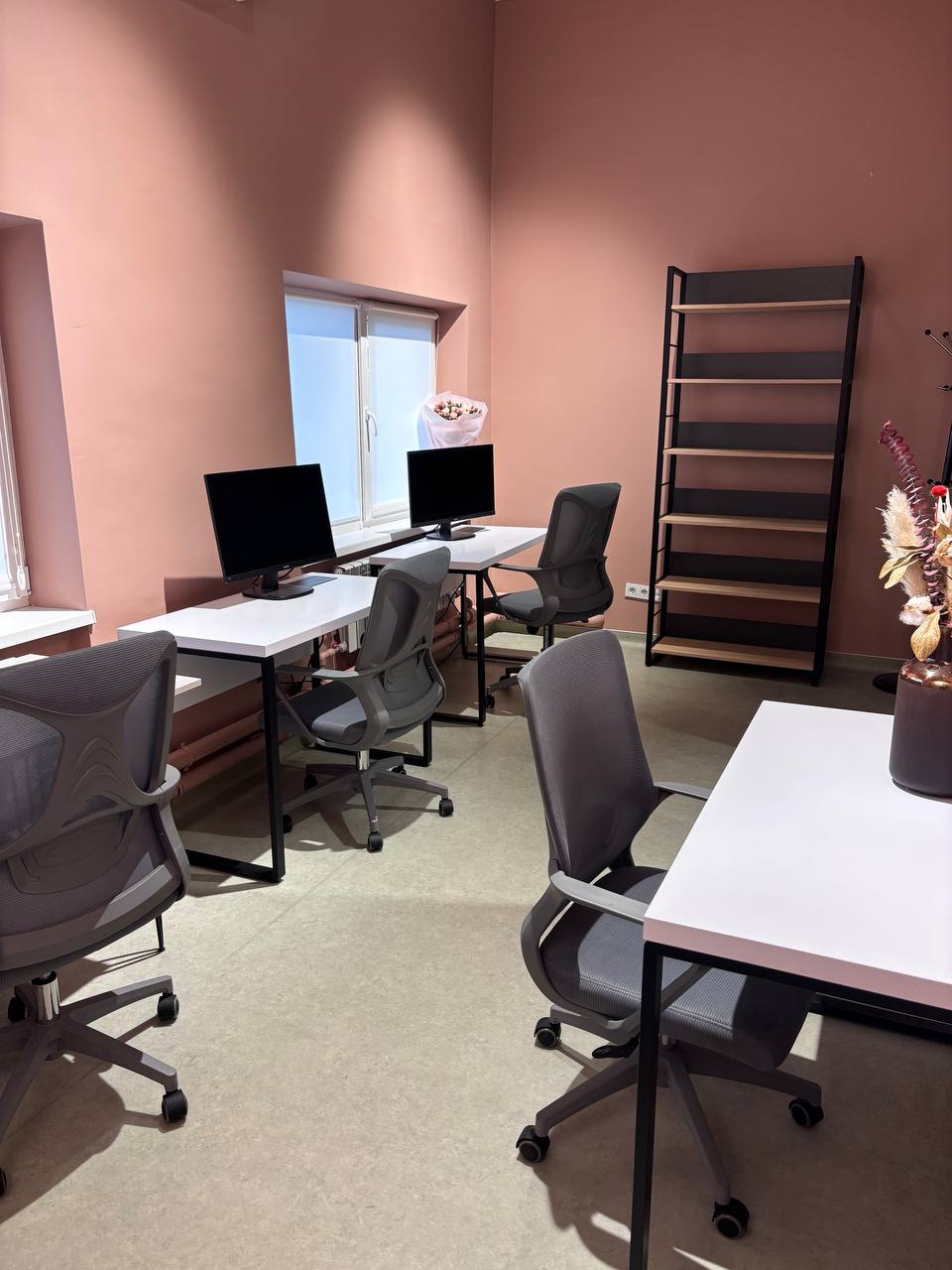 photo 5206605376692883274 y